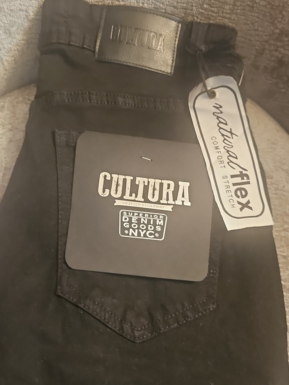 Cultura Superior Denim. Black